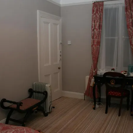 Weston House Bed & Breakfast *